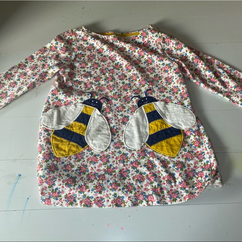 Boden bee long sleeve appliqué pattern tunic